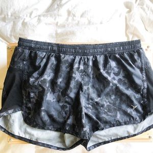 Old Navy active running shorts